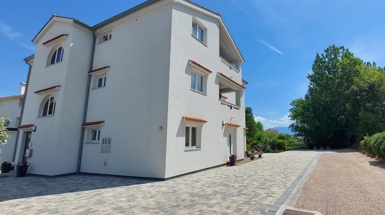 Apartments Matea Baška Kültér fotó